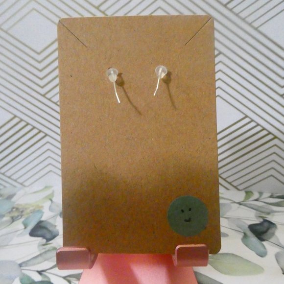 Baby Yoda bag fish hook earrings. - Picture 6 of 6